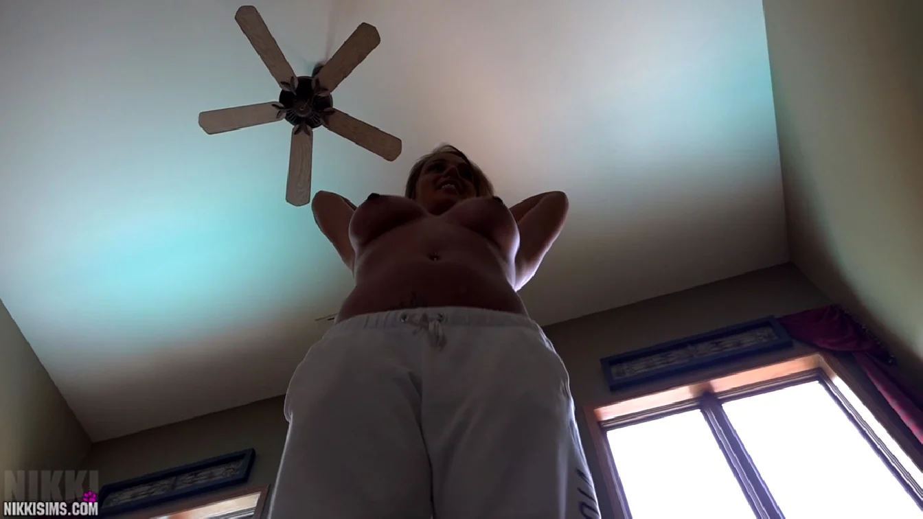 NikkiSims Topless In Sweats Full XXX